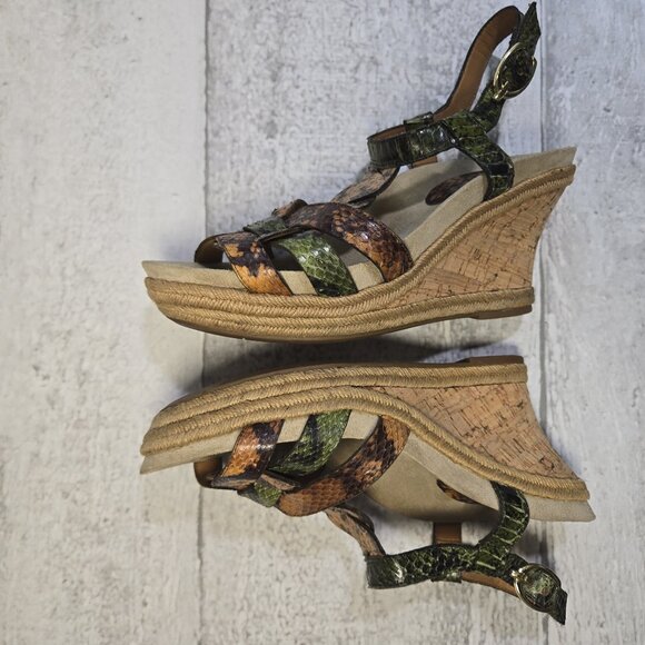 Earthies Orthotic Wedge Heels - Picture 3 of 14